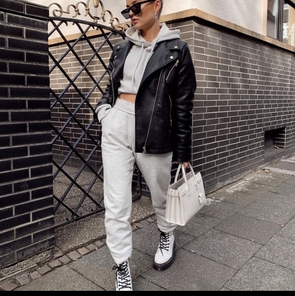 Dr. Martens white "AirWair with Bouncing Soles" boots.  Sz 8 - Picture 2 of 13